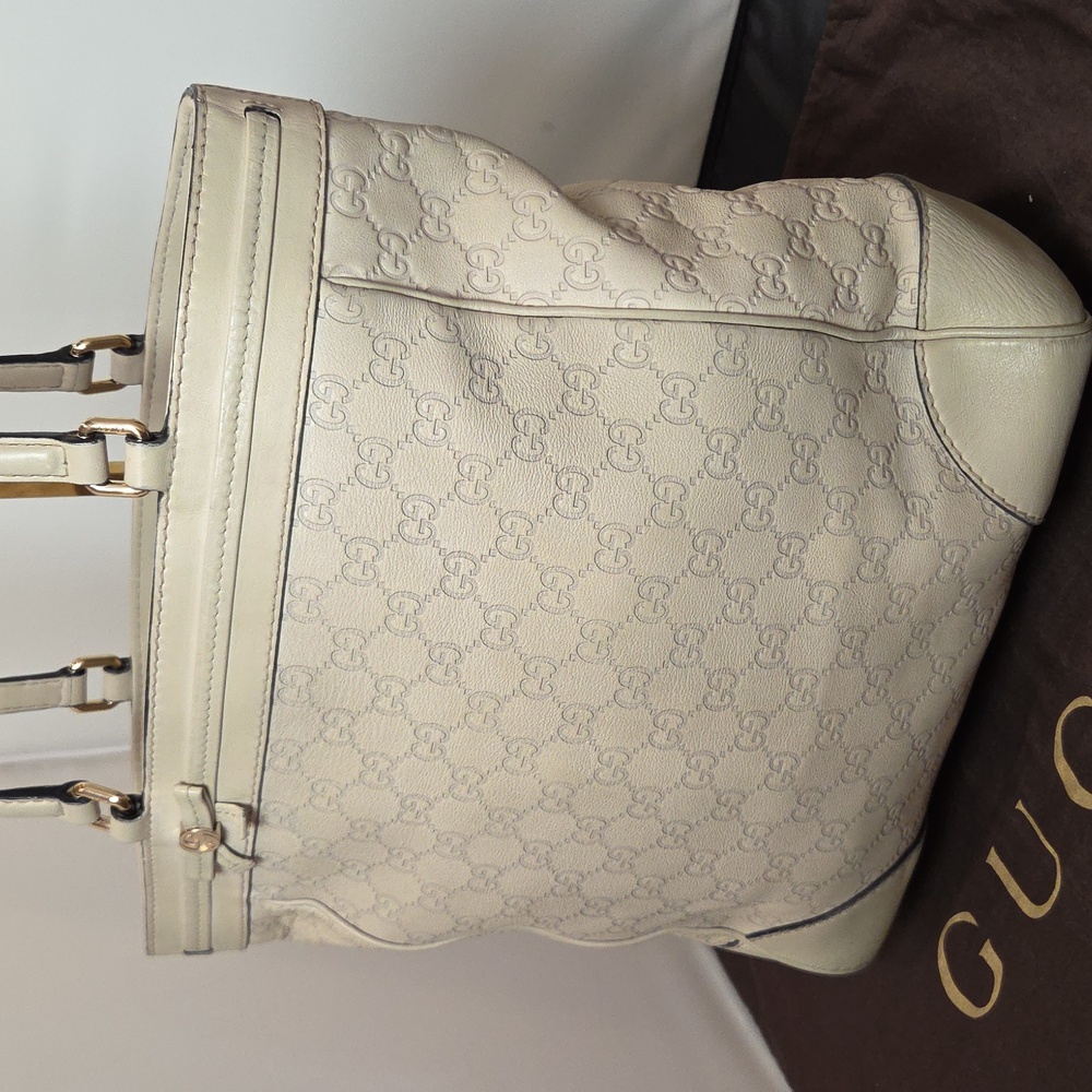 Gucci late 2000s rarely seen large cream GG-embossed & smooth leather tote bag - Picture 6 of 17